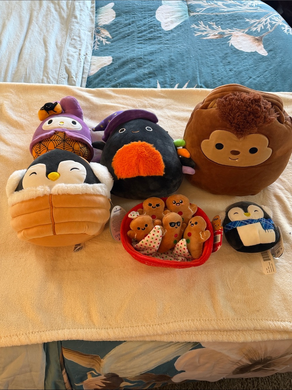 Squishmallows: Halloween & Christmas